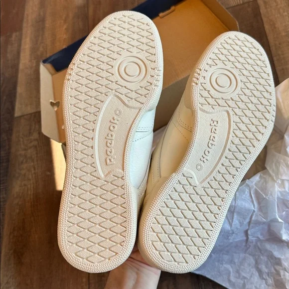 New in box Reebok vintage unisex M8 40.5EU - Picture 8 of 9